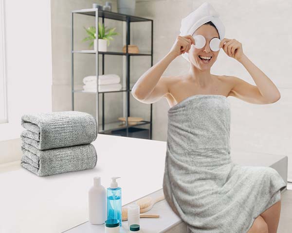 The Ultimate Guide to Choosing, Caring for, and Replacing Bath Towels