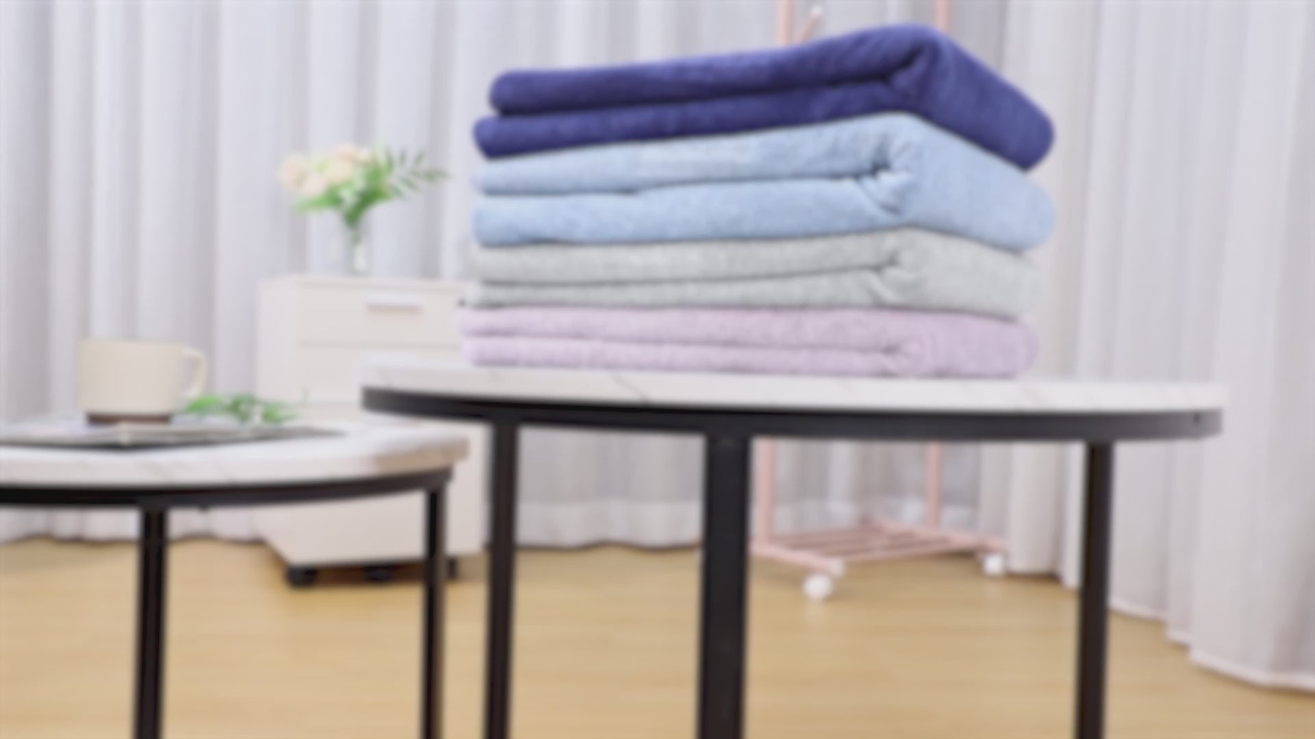 Load video: Super Absorbent 3X – Ultra-Soft XL Bath Towels (35x63”) with Antibacterial Quick-Dry Technology | SEISSO (2/4 Pack)